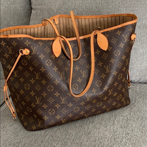 Louis Vuitton Handbags - Monogram. Neverfull GM. Authentic